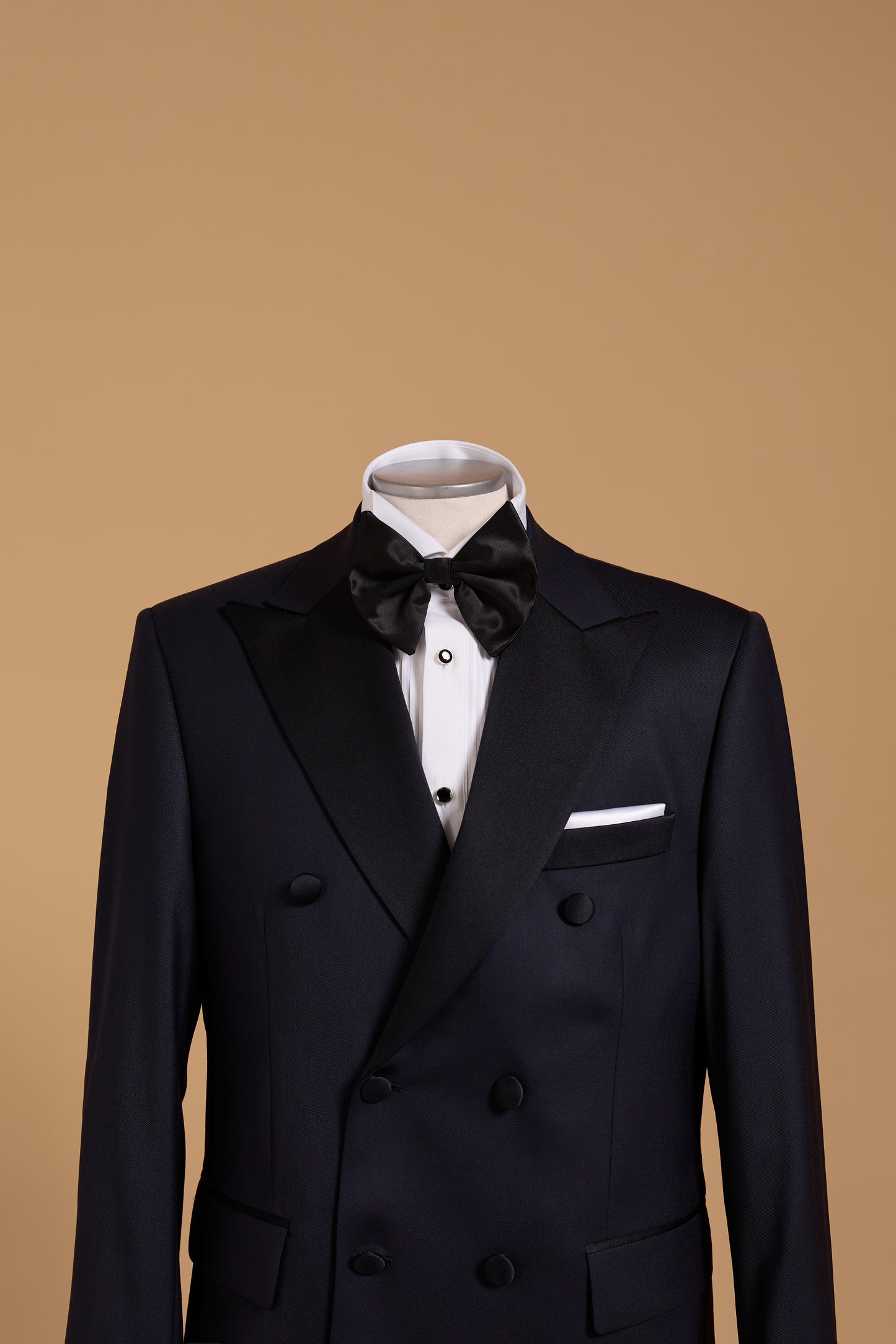 VERDI BLACK DOUBLE-BREASTED TUXEDO