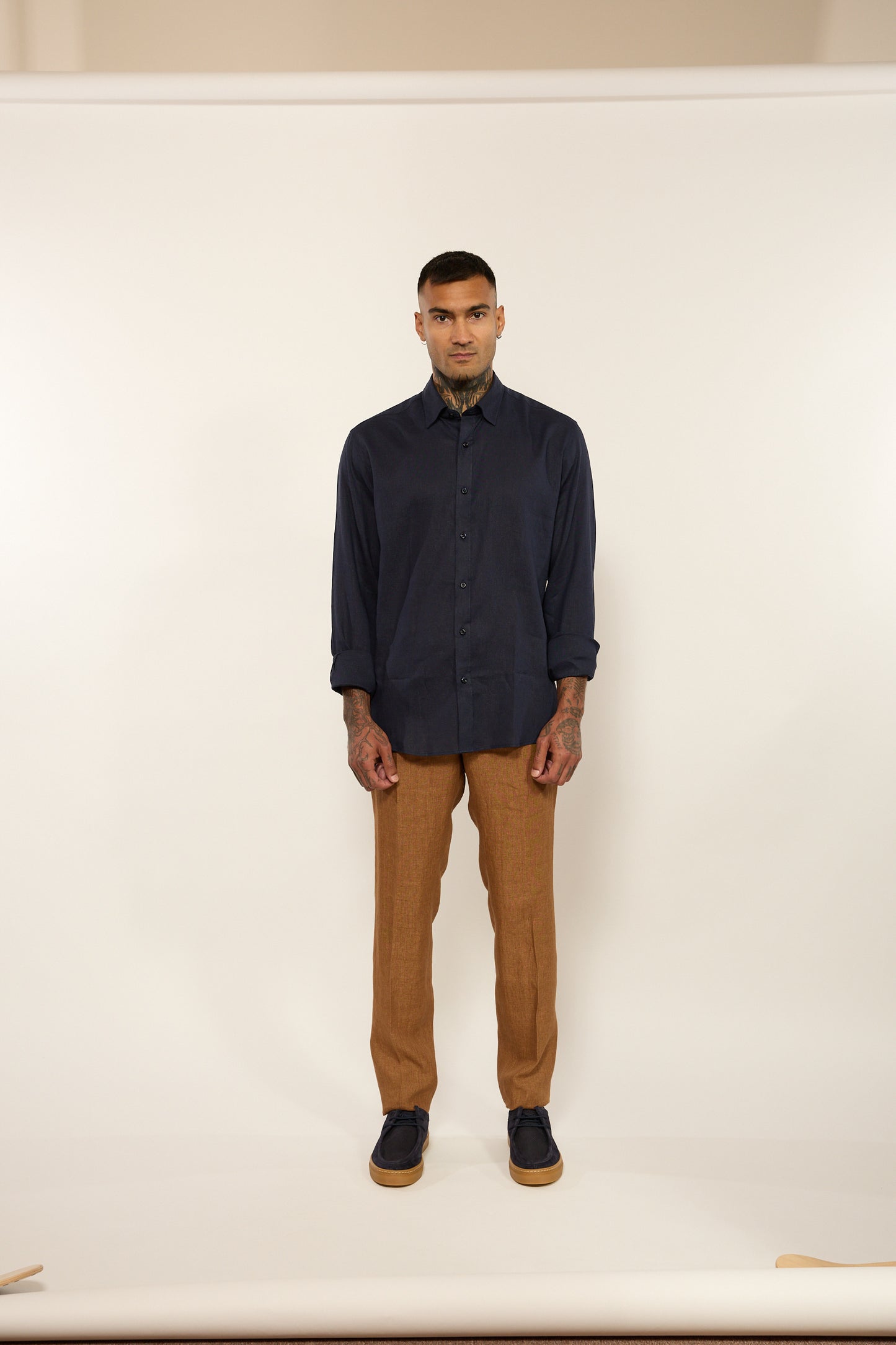 Linen Shirt in Navy Blue